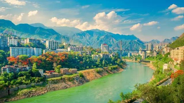 蜀山蜀水，巴蜀文化韵律之地