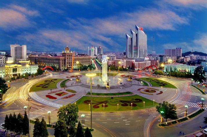 鞍山，钢铁之城的辉煌与未来展望